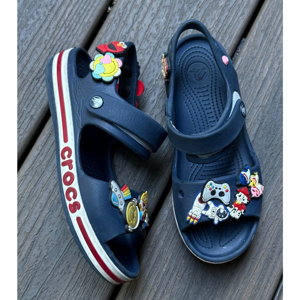 Crocs Kid's Unisex Bayaband Sandals Navy Blue Size J2 w/Disney Charms, etc.